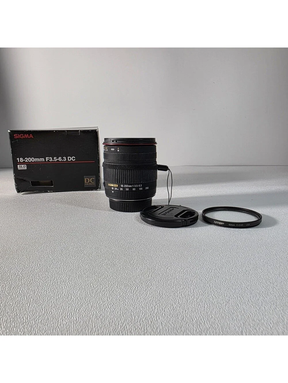 Sigma AF-MF Zoom Lens 18-200mm F3.5-6.3 DC for Nikon w/Caps & Original Box